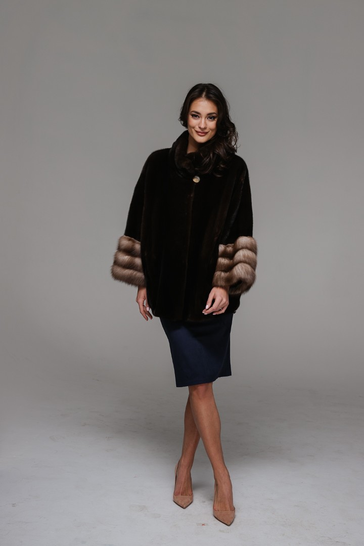 Модная куртка (шуба) в стиле оверсайз выполнена в аукционной норке и сложной технологии роспуск цвета махаон, модель НИ-08, цена, фото